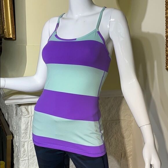 Lululemon Racer Back Fitness Running Top - Picture 3 of 11